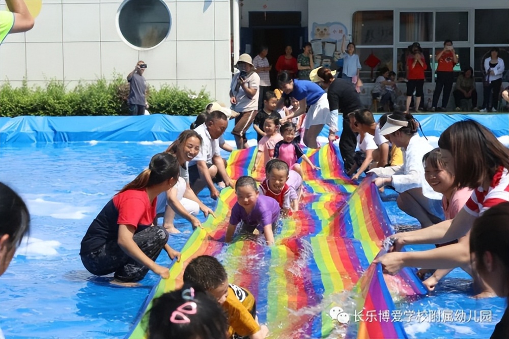 幼儿园夏季亲子游园会,开学亲子游园活动幼儿园