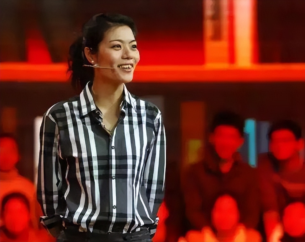 “复旦女神”陈果：从万人追捧到跌落神坛，她到底做错了什么？