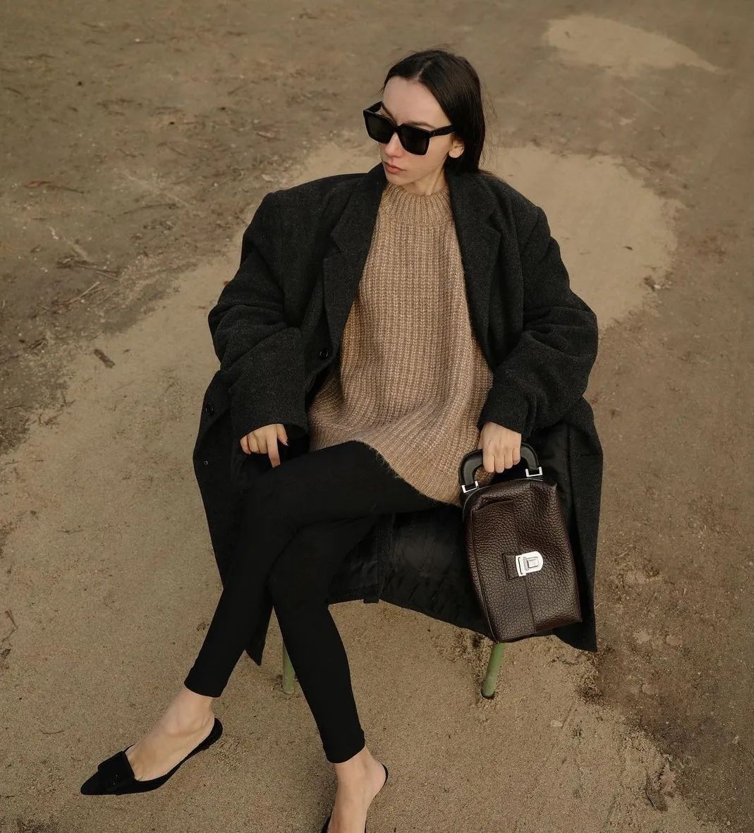 驼色连衣裙搭配的高级穿法,原来都这样穿驼色太年轻洋气了