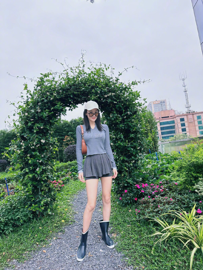 张馨予深夜晒体重,张馨予晒最新体重