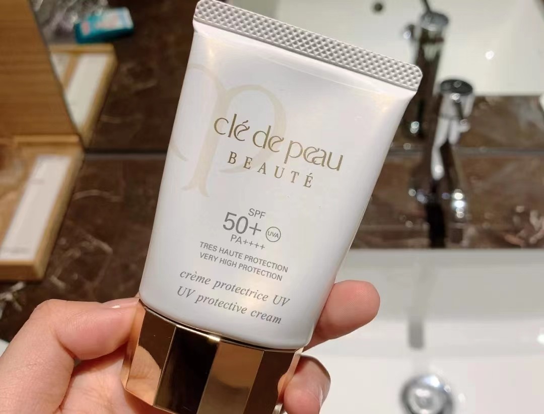 十大公认好用的防晒霜图,十大公认好用的国货防晒霜