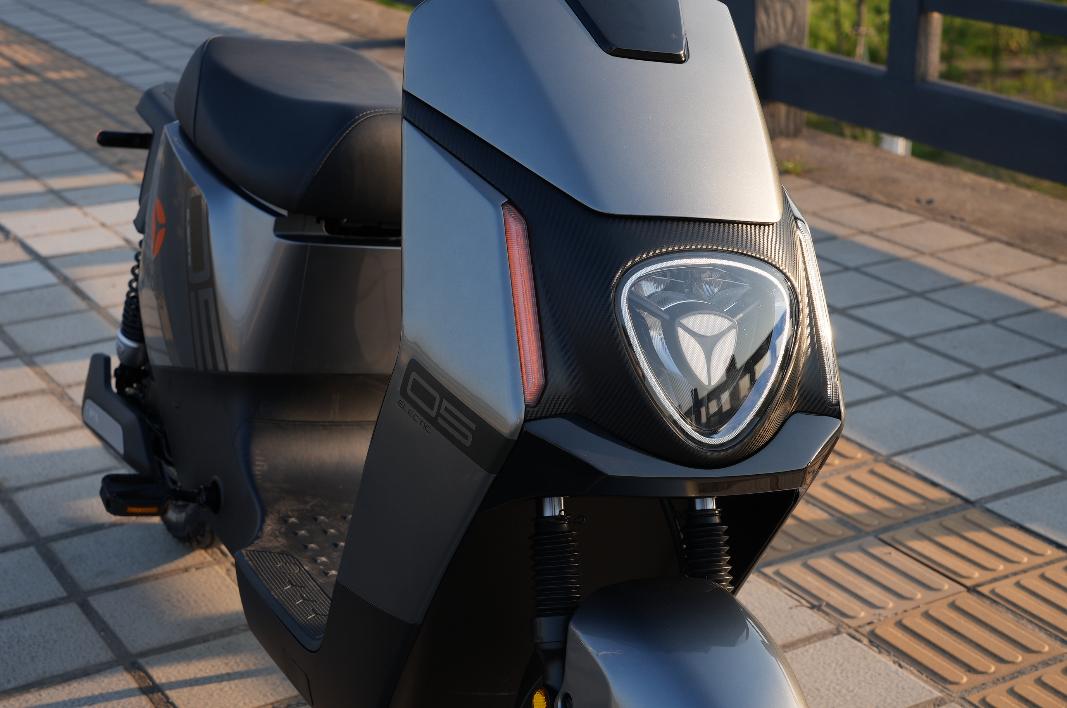 雅迪电动2手车,雅迪ds5是线上款还是线下款