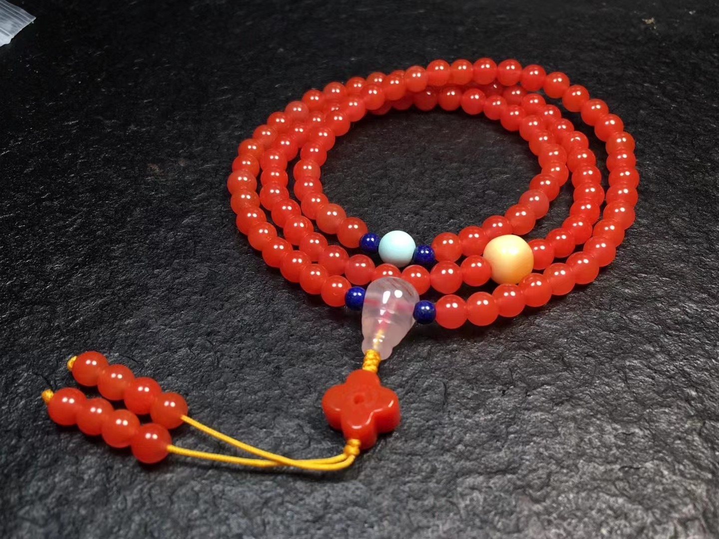 特别细的手链怎么戴,戴便宜表丢人吗