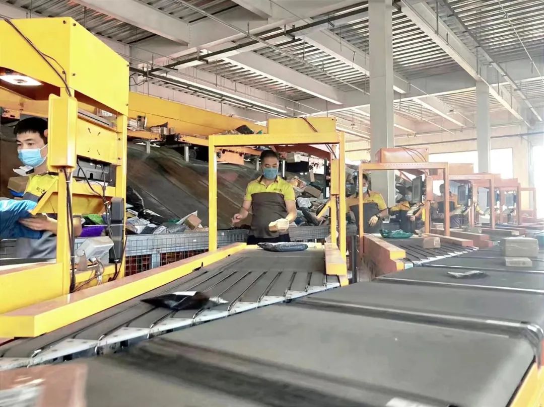 韵达强调服务放在第一位,顾客对韵达快运的建议