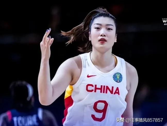 李梦是不是现役女篮第一人,李梦当年19岁比赛