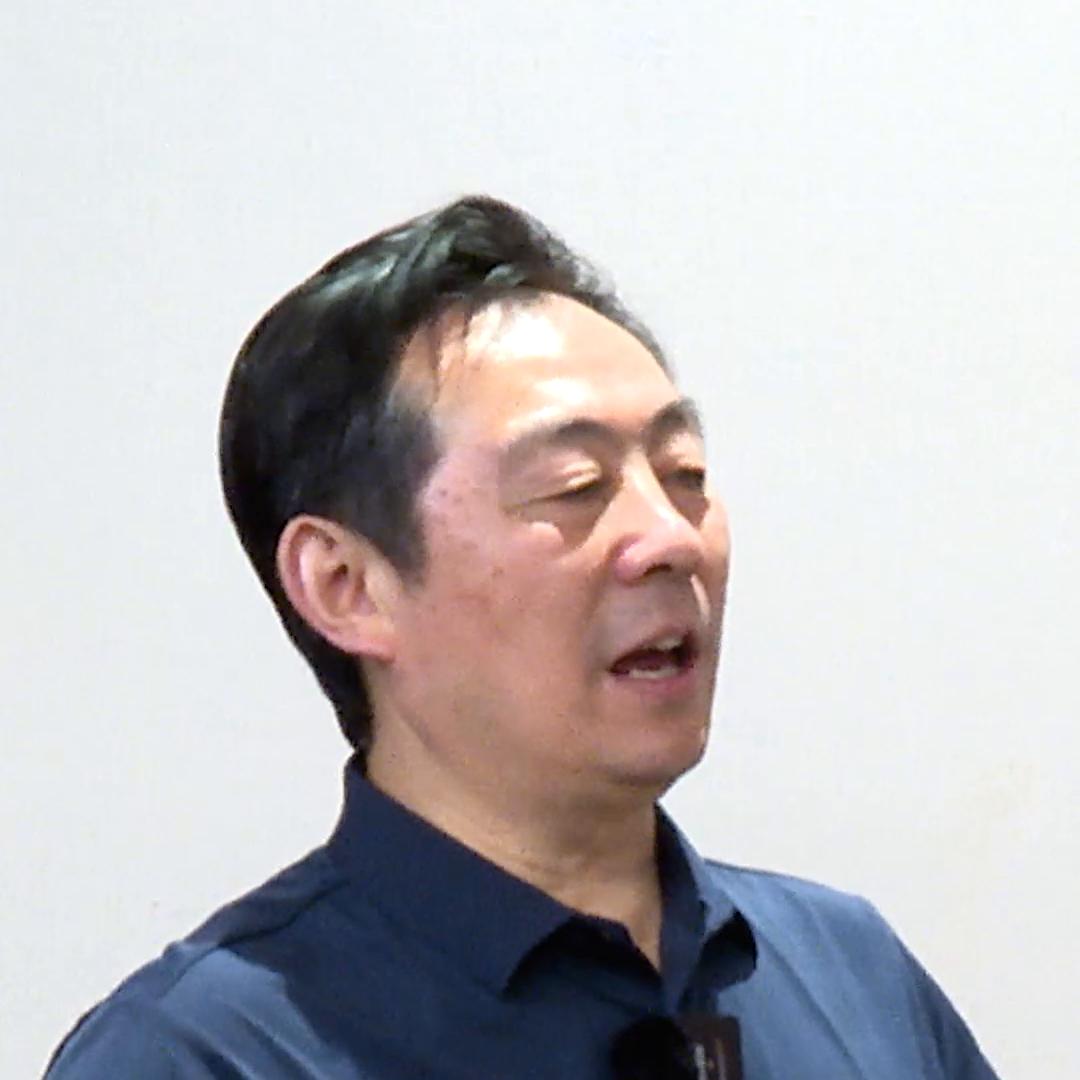 老板是个人买车还是公司买车划算 (公司买车和个人买车价格一样吗)