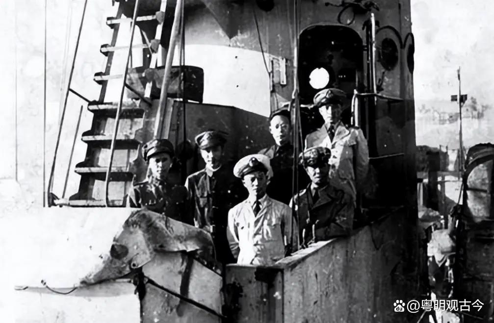 起义将领嫌解放军文化低不肯配合，毛主席问：你们是国民*党**员吧？