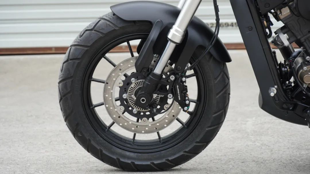 国产300复古巡航车有几款,座高690美式巡航摩托