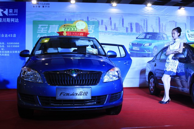 4s贷款买车需要交哪些费用,零首付买车前期要交什么费用