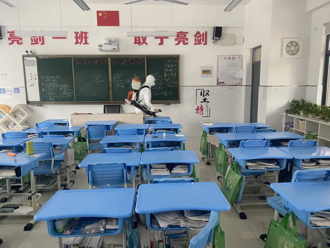 复课复学消毒消杀简报,复学复课学生食堂清洁和消杀