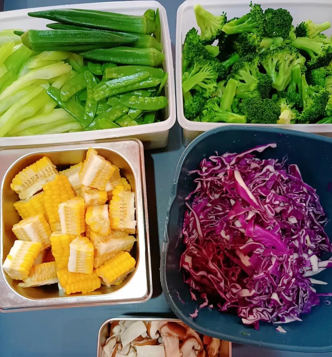 晚餐不吃主食一个月可以瘦多少斤,晚餐吃什么不长胖还掉秤