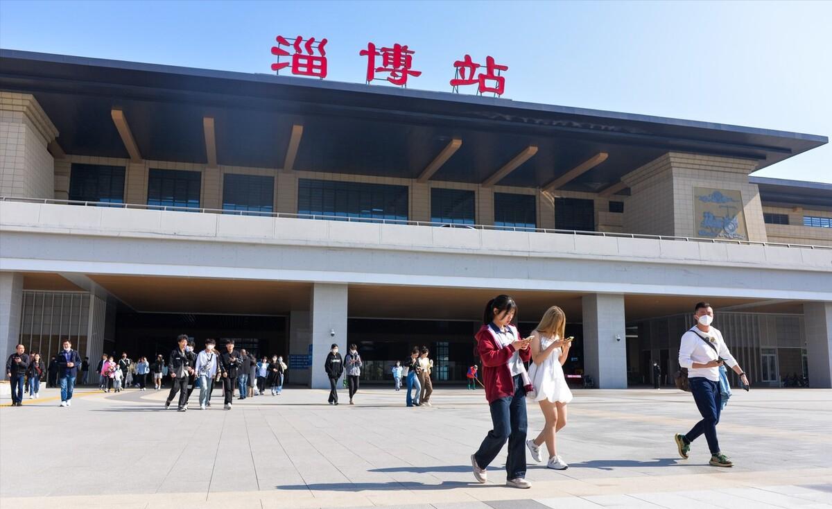 山东淄博烧烤禁止了吗,淄博烧烤车随意停