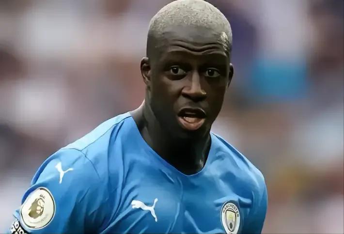 色字头上一把刀，盘点英超球队中那些因为侵犯女性而毁掉的球员