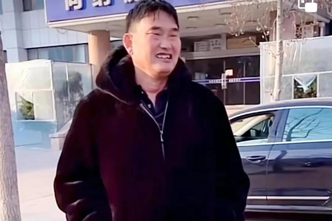 大衣哥被爆缴纳6万元税费，仅春节期间大衣哥就挣了30万