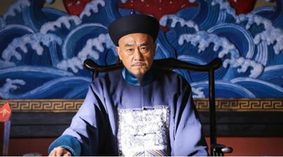 和珅与刘墉谁的年龄大,和珅阿桂同时期官位