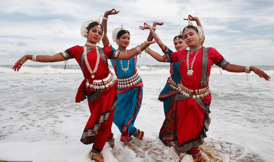 印度舞蹈与敦煌舞蹈,印度舞蹈融合东方舞蹈