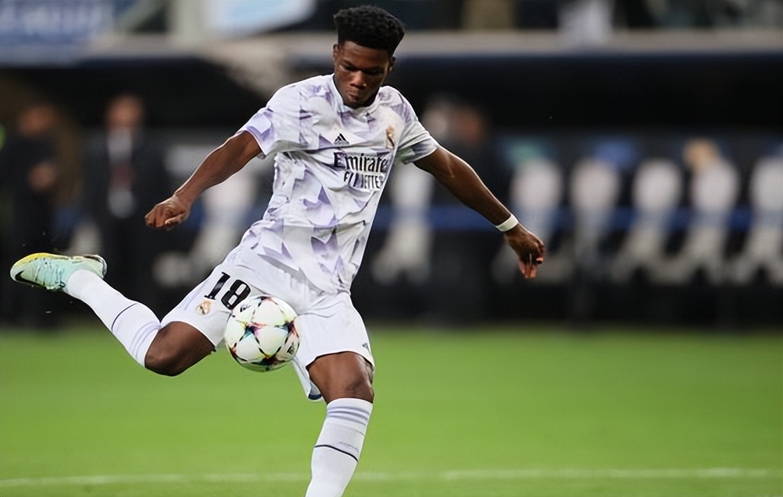 吕迪格皇马受伤,曝吕迪格左大腿受伤并不严重