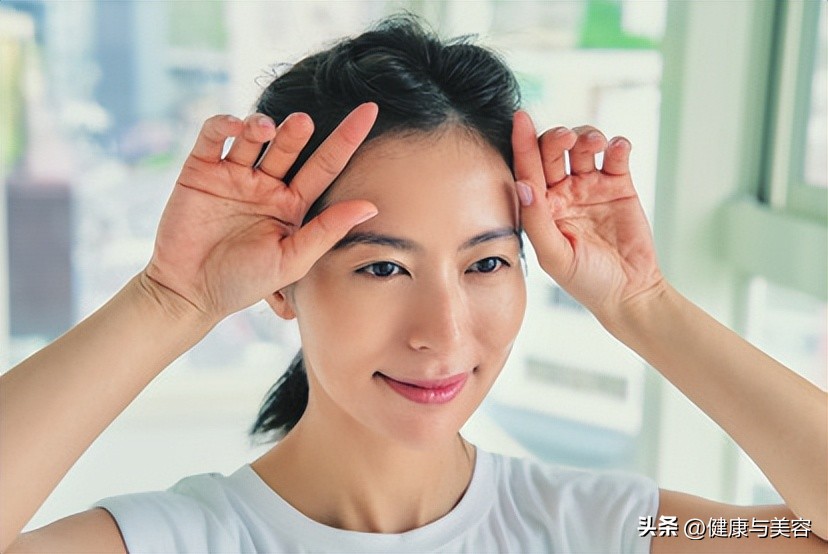 夏天容易出汗脱妆？6个技巧助你轻松应对