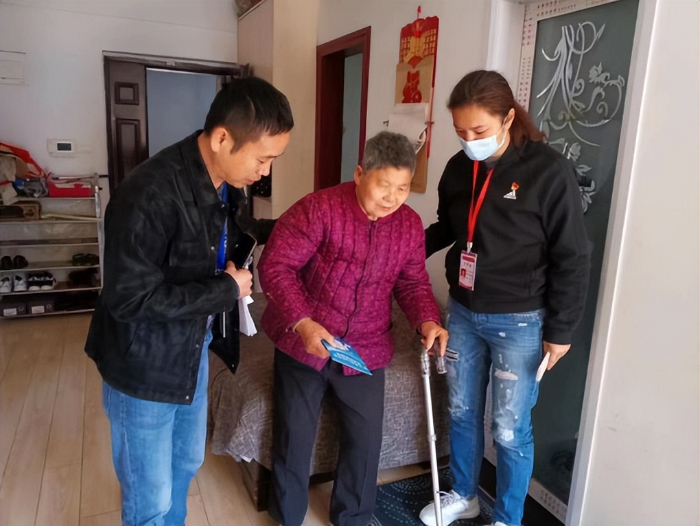 社区剪影画图片大全简单,社区老年人日间照料中心活动剪影