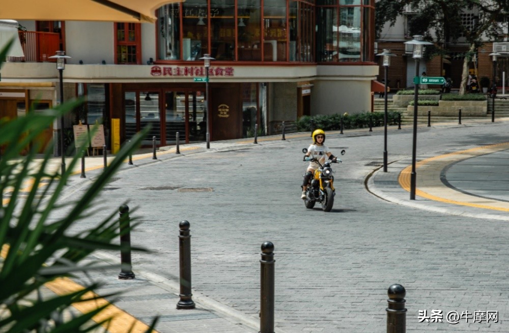 银钢150和蜜獾怎么选,平头哥蜜獾的战斗力有多强