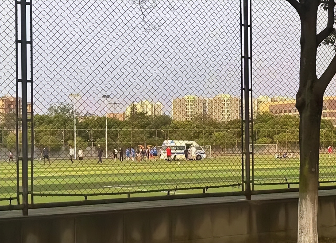 网曝成都体育学院学子打伤川大学子,致其头部流血,更多细节曝光
