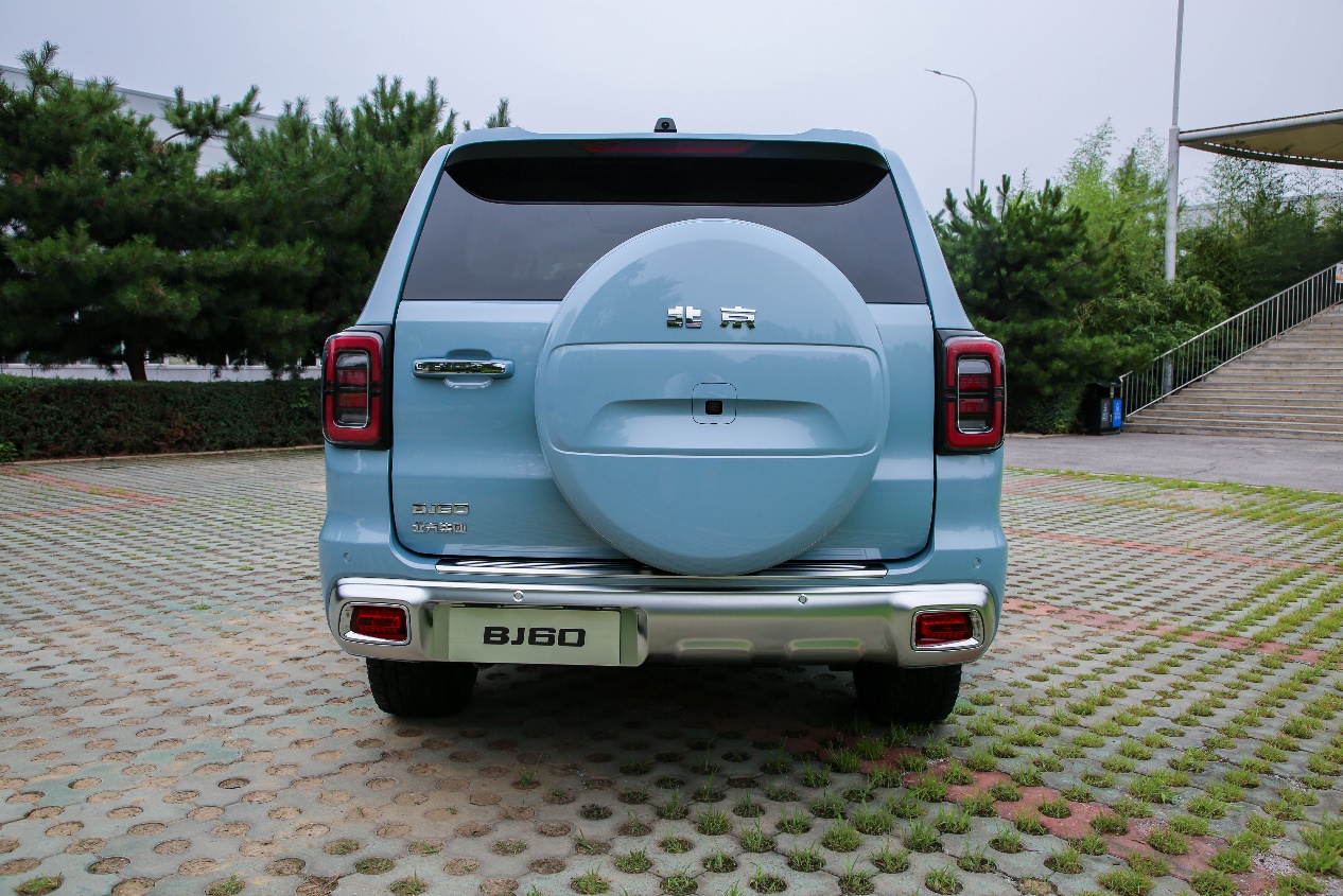 坦克500混动和北汽bj60对比,北汽bj60越野性能