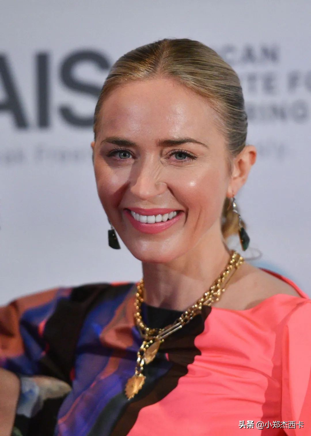 被毁容还找回自信,被人毁容换脸逆袭的电视剧