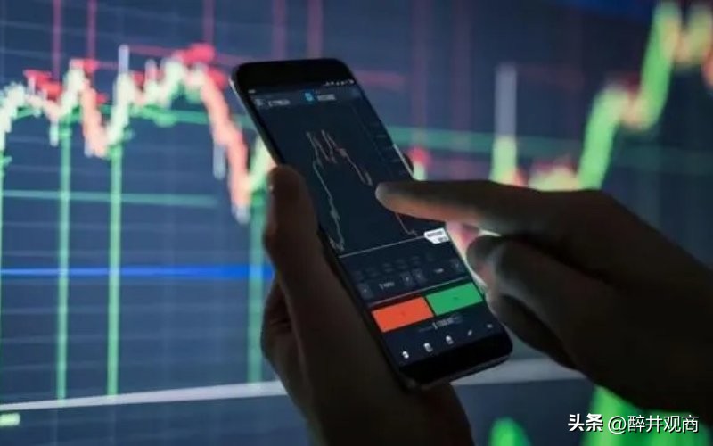 2万炒股每天10个点一年多少钱,股市十万块钱每周只挣2.5个点