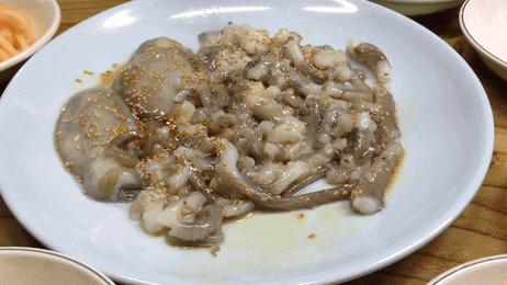 男子呕吐不止进医院,男子呕吐不止被送急救