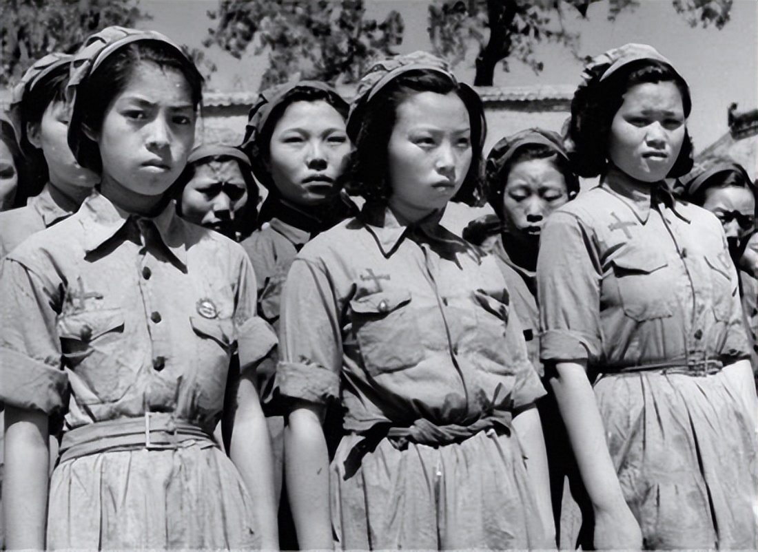 “巾帼女英雄”刘桂贞：肠子流出2寸坚持战斗，被授予上尉军衔！