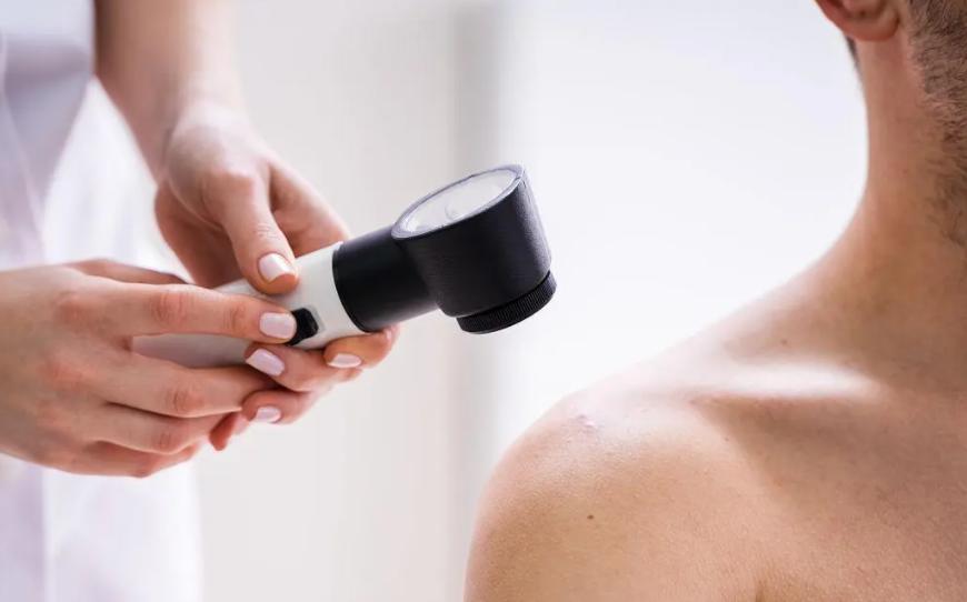 脖子和腋下的小肉粒是怎么回事,脖子和腋下的小肉粒能揪掉吗