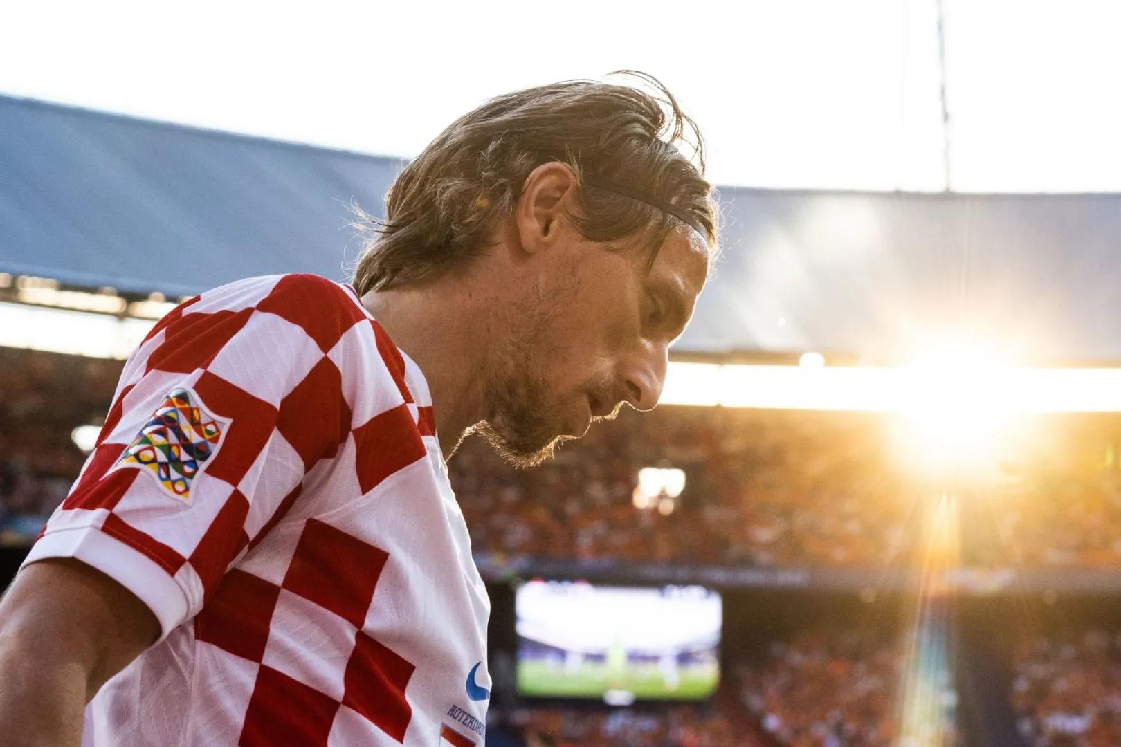 莫德里奇上场30分钟逆转巴萨,莫德里奇带领克罗地亚进决赛