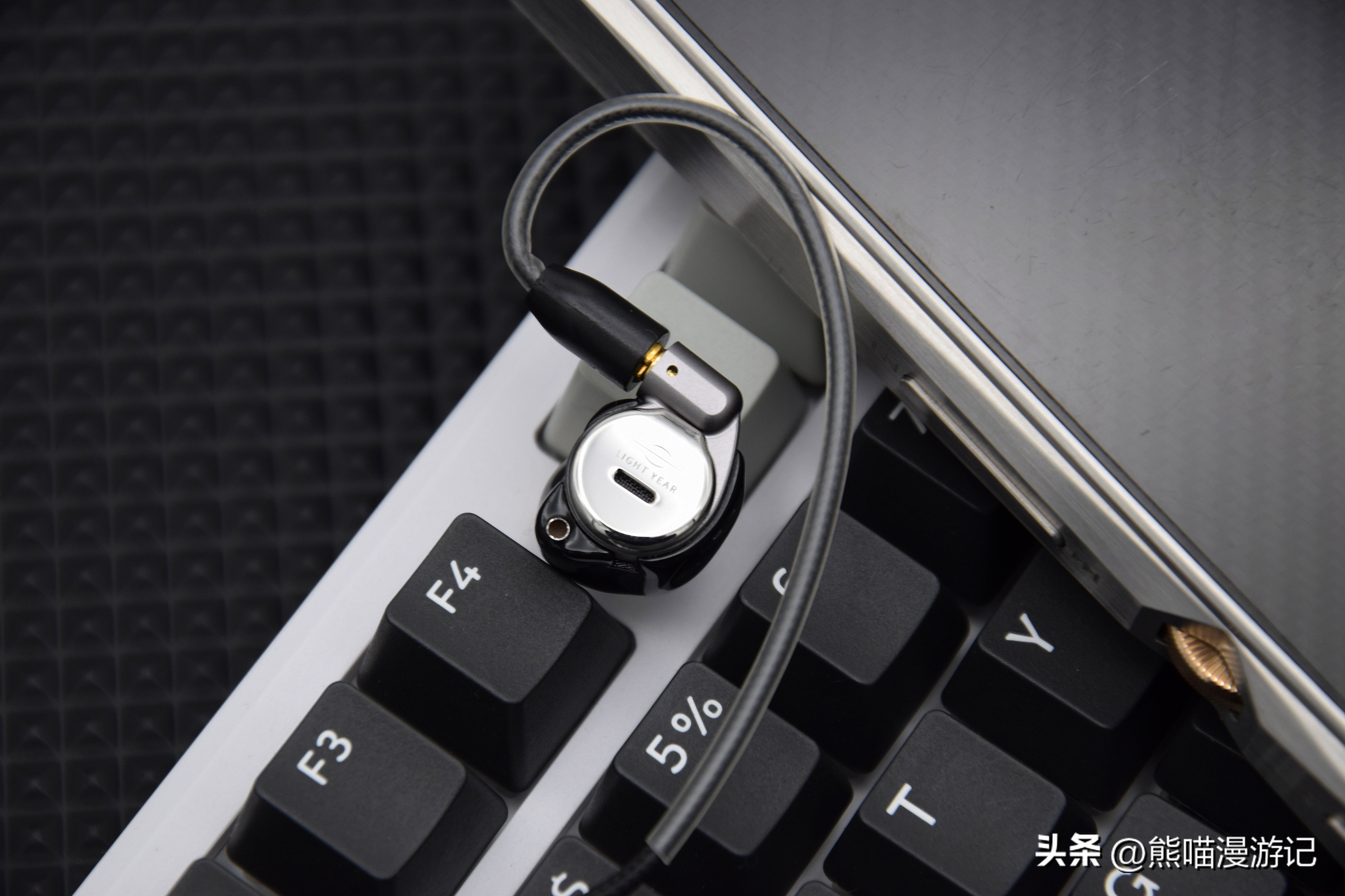 头戴HIFI蓝牙耳机如何选,不入耳蓝牙耳机评测不漏音推荐