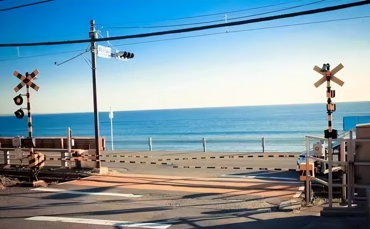 讽刺骗人的动漫,你以为动漫里都是假的吗