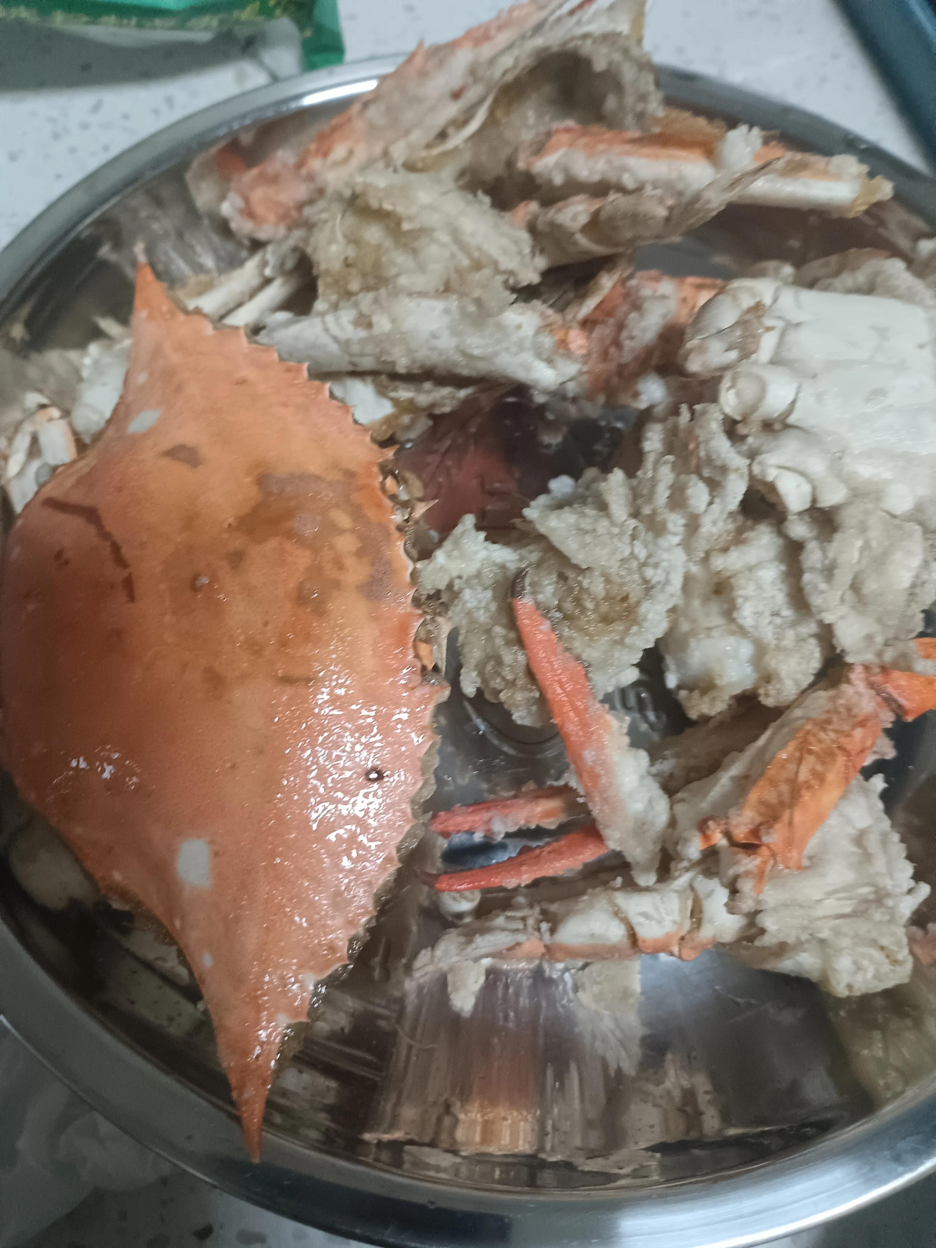 葱姜鲍鱼鸡翅螃蟹煲,葱姜炒螃蟹酒店做法