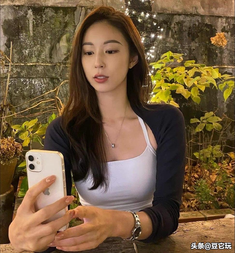 闊╁浗缃戠孩kimbora鐨刬ns,闊╁浗缃戠孩妯＄壒borakim