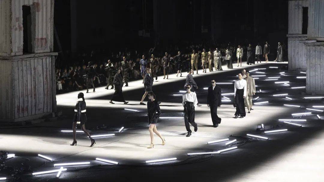 2022春夏伦敦时装周流行趋势,cmf最新活动