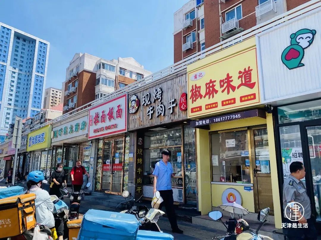 怀揣100元吃遍整条街：几十年屹立不倒，这儿不输西湖道…