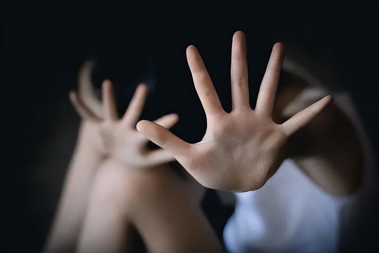 强奸罪与猥亵罪区别量刑标准,强奸罪与猥亵罪的刑法标准