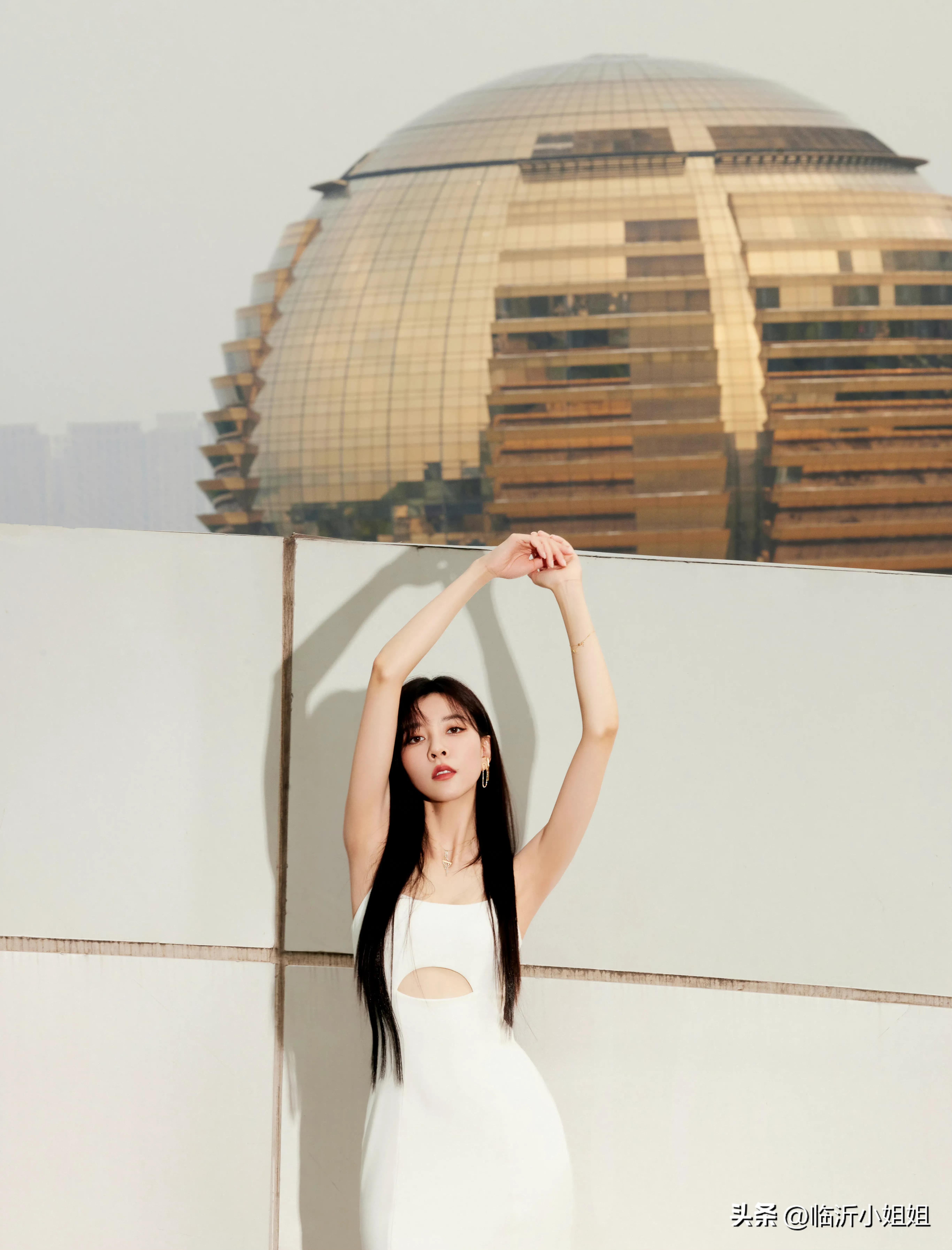 宋妍霏居家氛围感写真,宋妍霏时髦靓丽写真图片