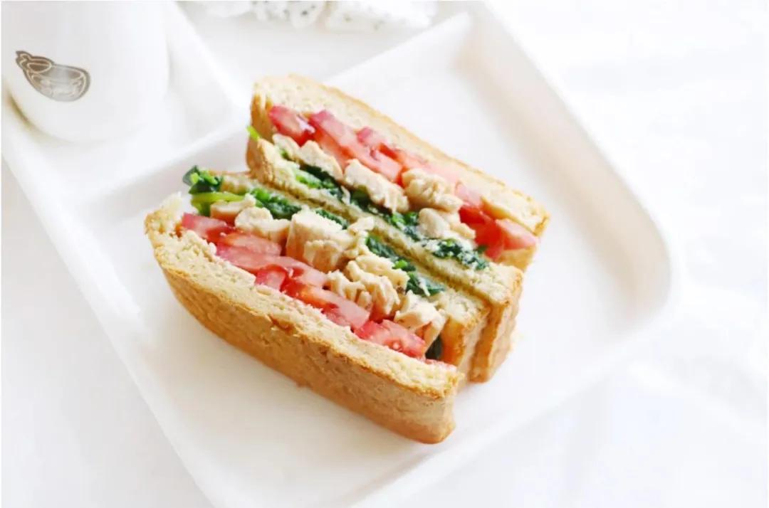 王之者足球培训中心龙华店,深圳王之者足球培训中心