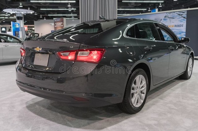 大家觉得卡罗拉车怎么样,大家怎样评价雪佛兰车