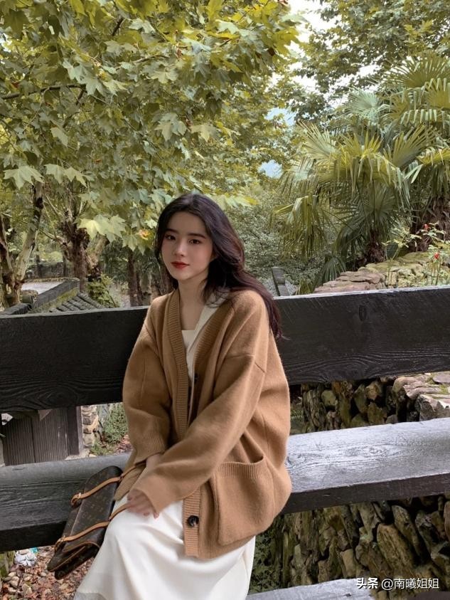 连衣长裙高级感穿搭优雅大方,奶奶长裙