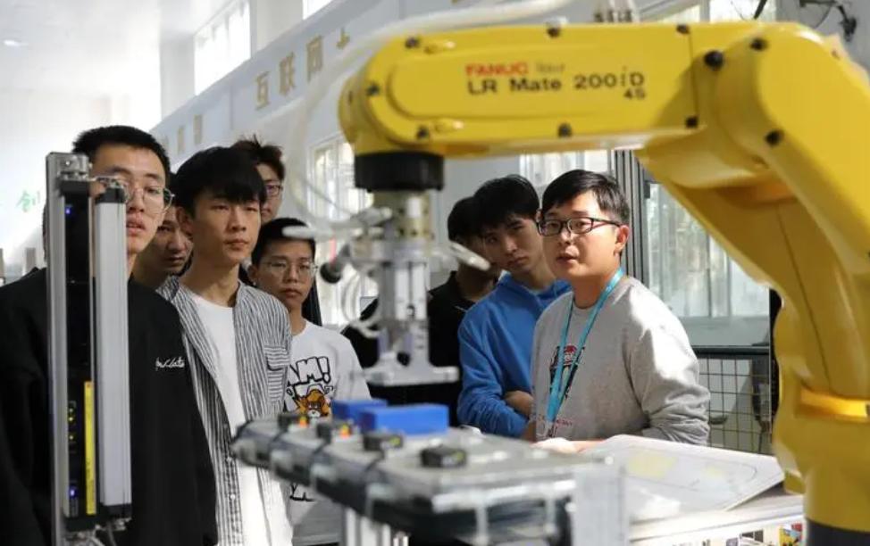 热门专业排行榜2021年发展前景,十大就业前景好的热门专业排行榜