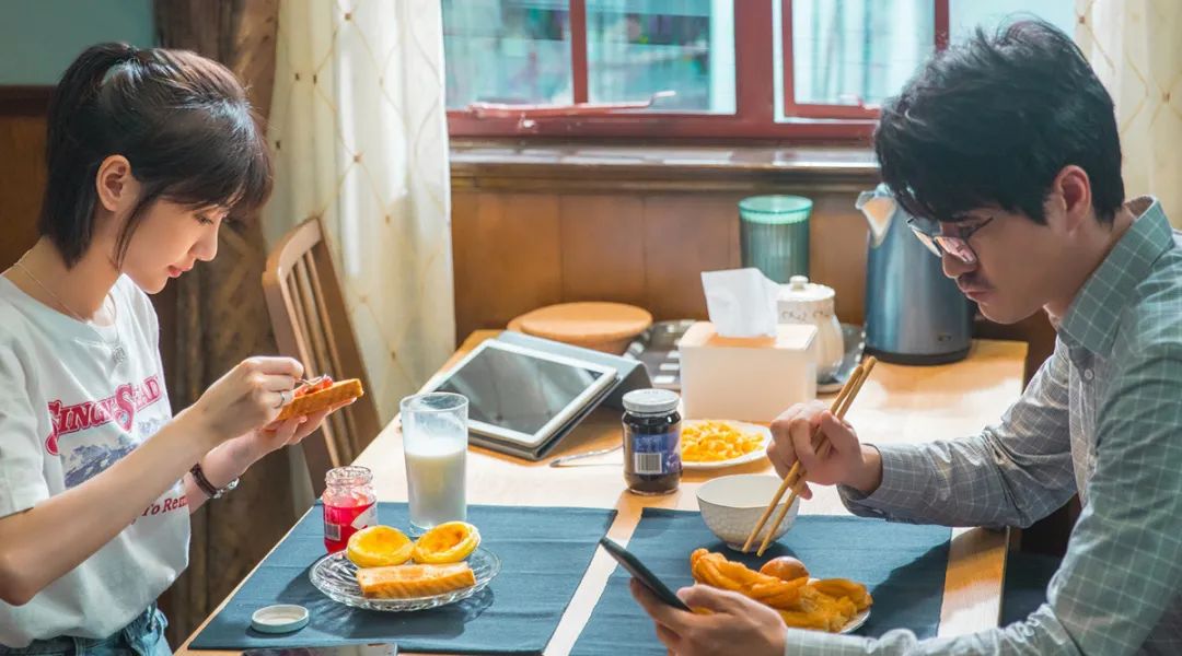 你以为只有路边摊才卖早点？卖咖啡的星巴克也已经学会啦