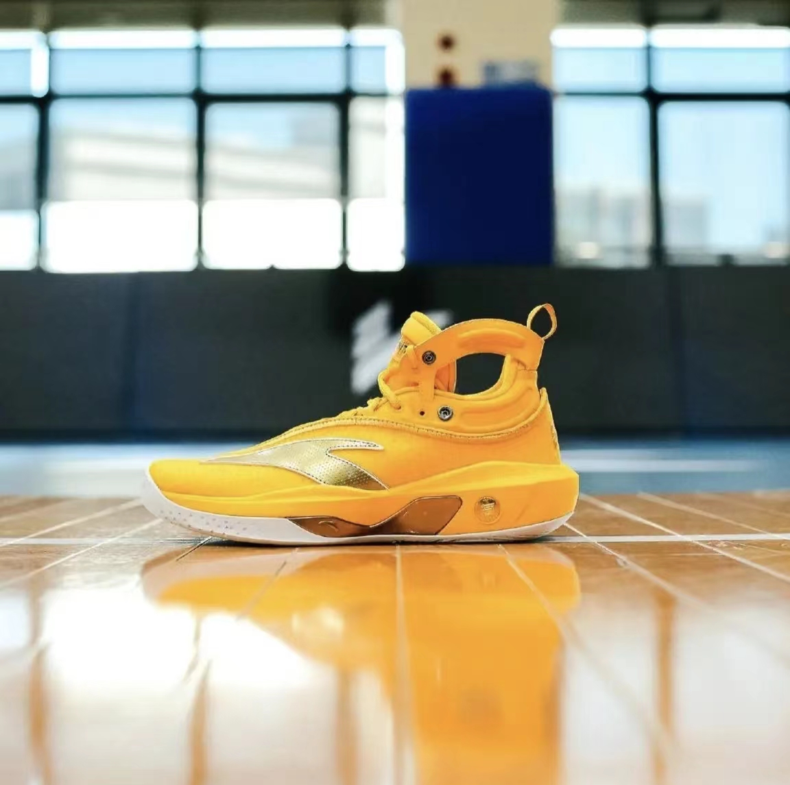 安踏kt8测评,安踏kt8配色不同有什么区别