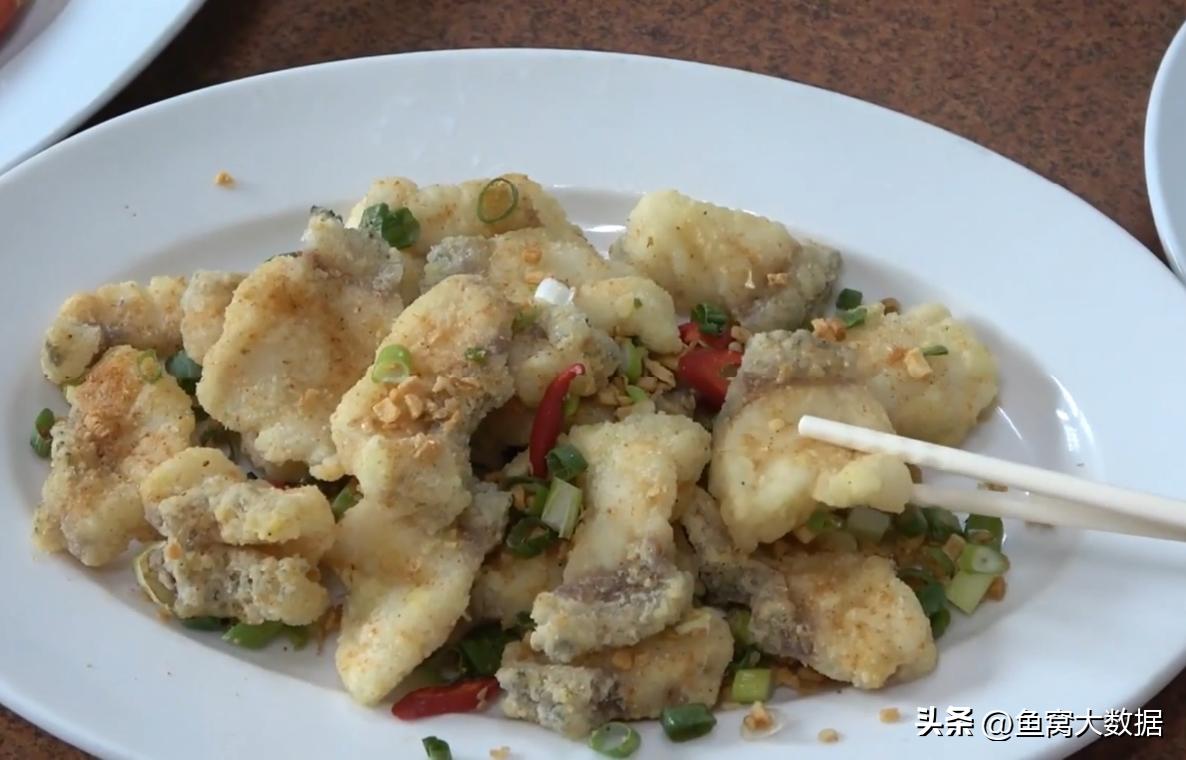 广东渔民钓200多斤石斑鱼,广东渔民捕获280斤石斑鱼