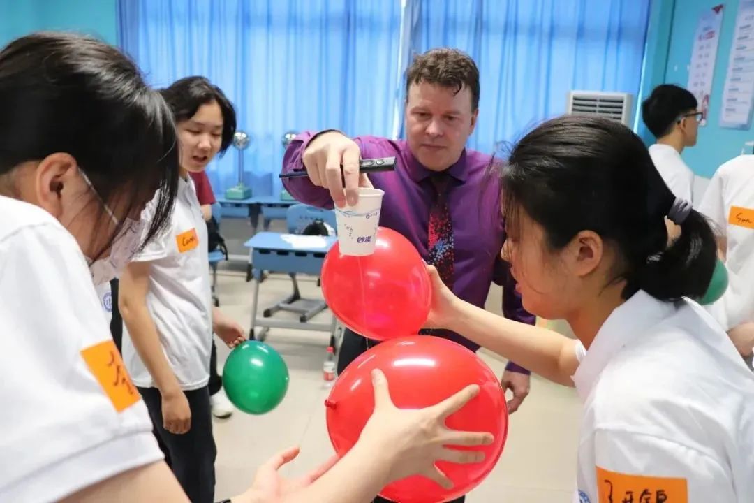 国际高中和普通高中,国际高中比普通高中的劣势