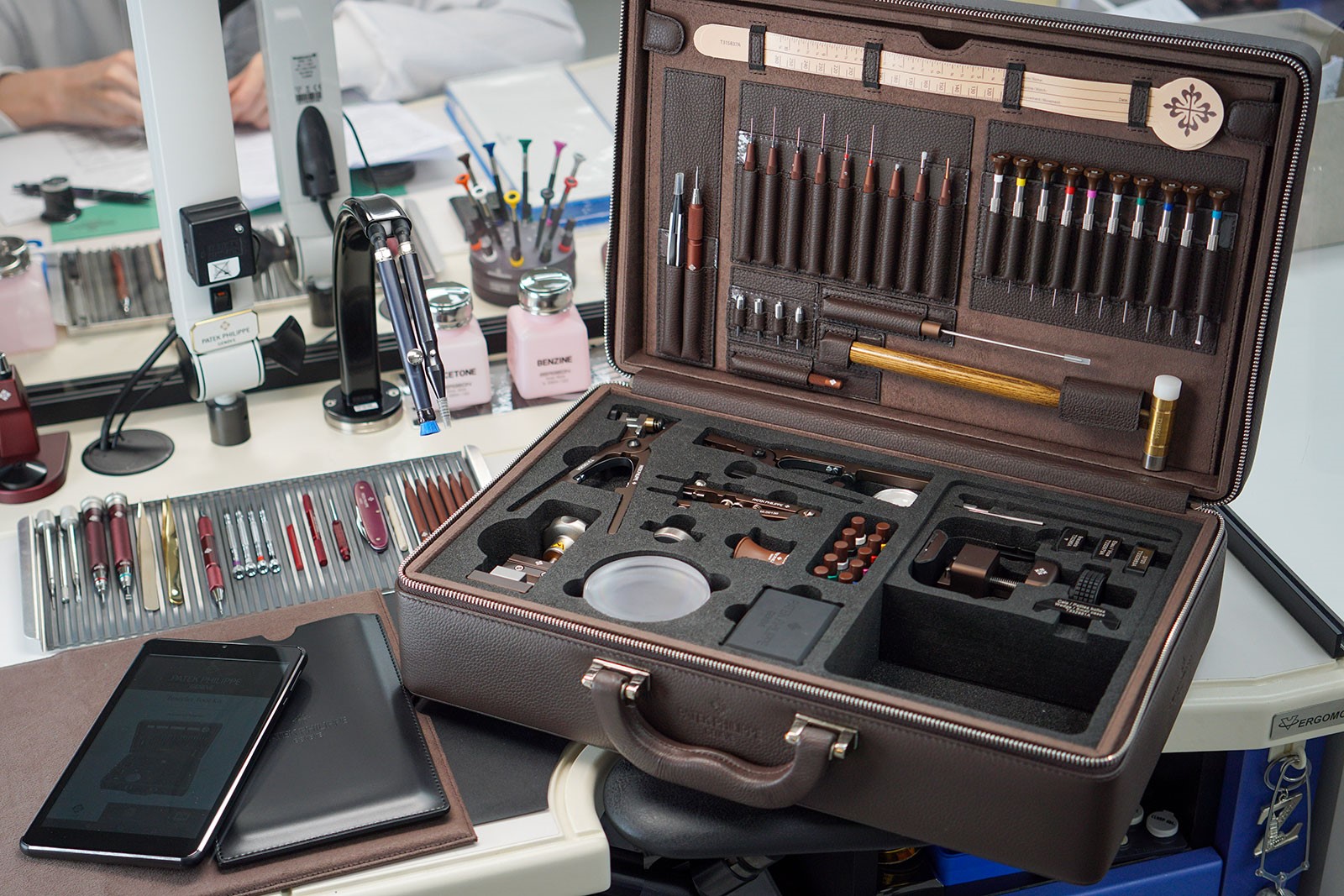 百达翡丽三问表全面探秘,百达翡丽高级之处