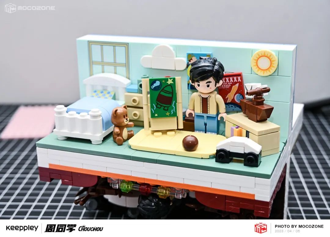 【积木测评】旋转的场景变换！周杰伦首款积木套装很有趣